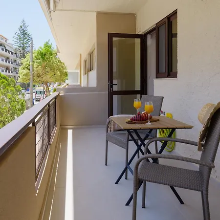 Lyvoa Modern Living By The Sea *